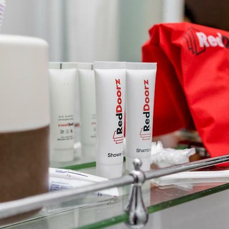 Reddoorz Near Ben Thanh Market 3 Bandar Ho Chi Minh Luaran gambar